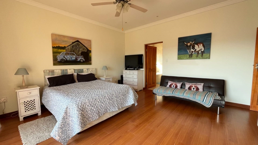 6 Bedroom Property for Sale in Hartenbos Heuwels Western Cape